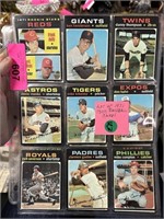 LOT OF 1971 TOPPS BASEBALL CARDS ROOKIE MORE