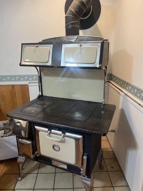 Refurbished 1930s Sears & Ro. Wood Cookstove