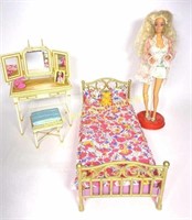 VTG 1975 Barbie & Bedroom Set
