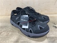 Men’s size 10 Eddie Bauer shoes