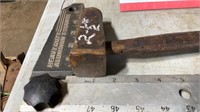 2 1/2 pound hammer