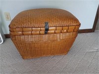 Woven basket with sheets Etc