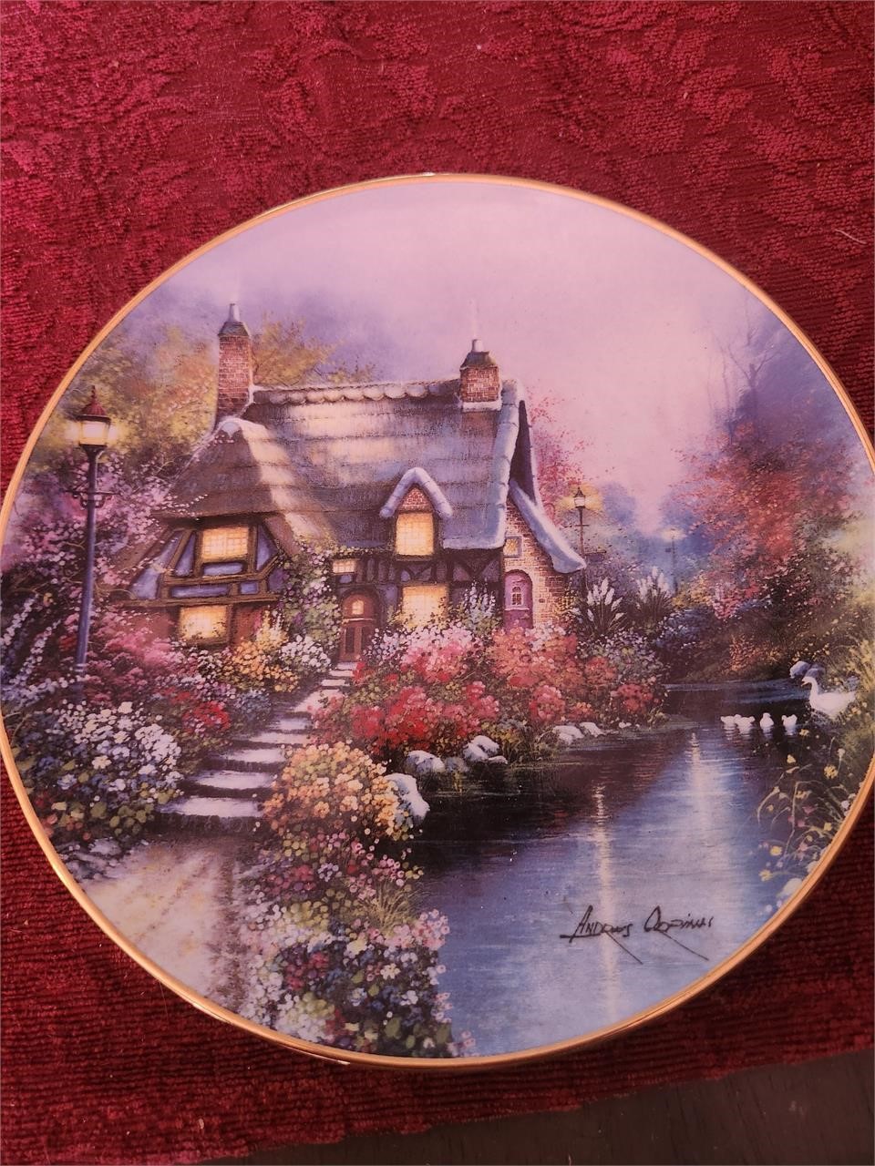 The Franklin Mint , The Cottage Lamp Post Stream