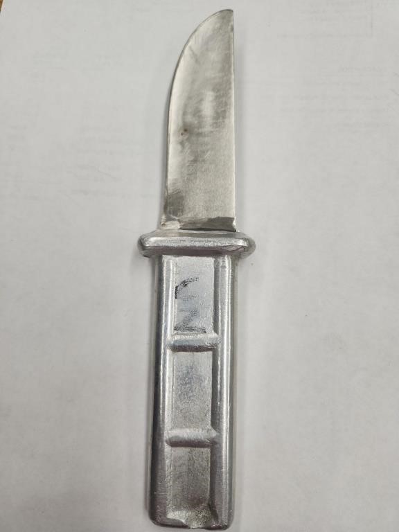 Aluminum Handled Knife?