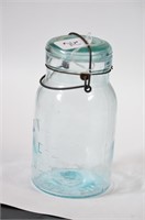 Atlas EZ Seal Jar w Glass Lid Embossed Bottom