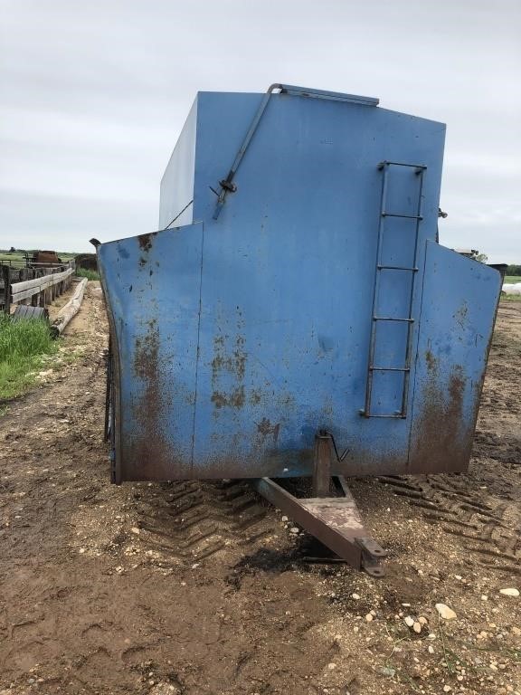 250 bushel creep feeder