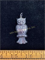 Sterling owl pendant 9 grams