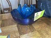 Pair of blue glass vase and a fruit bowl