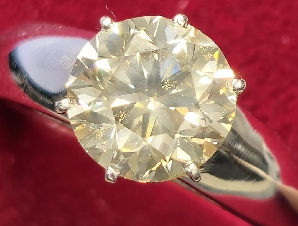 $32185 14K  Diamond (Si-1, Light Yellowish Green)(