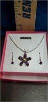 Floral fashion jewelry set, new in the box.