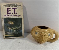 Vintage Et Ceramic Mug And Novel