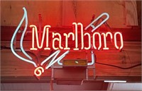 MARLBORO NEON LIGHT