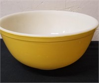 Vintage Pyrex Bowl 2.5 quart