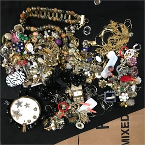Huge Collection of Beautiful Jewelry 4 Pounds