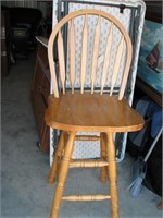 Oak swivel Barstool