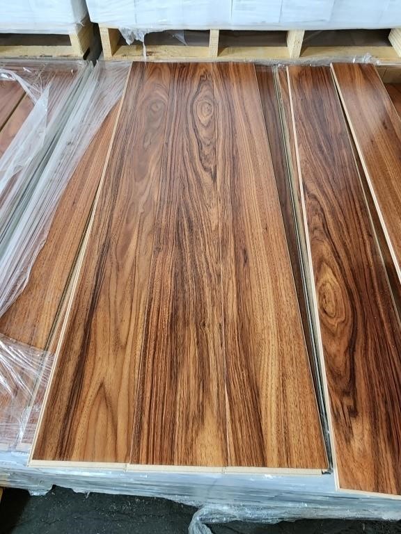 Mohawk 10 MM Laminate 30Cases 857SF