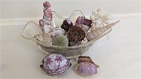 CLAM SHELL DISH WITH SHELLS AND HAND CARVED SEA SH