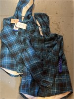 (2) new Boston traders jackets large