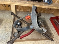 4 Way Wrench & Trailer Ball