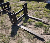 Skid Steer Pallet Forks