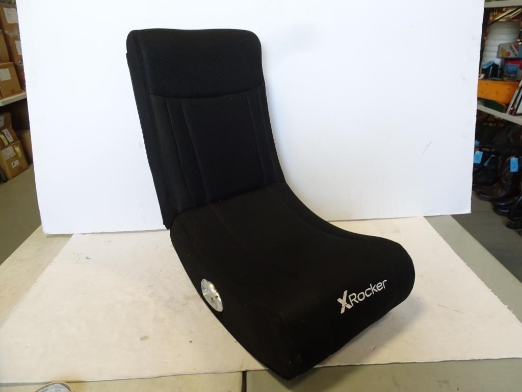 Rocker Folding Gaming Chair with Audio Ports