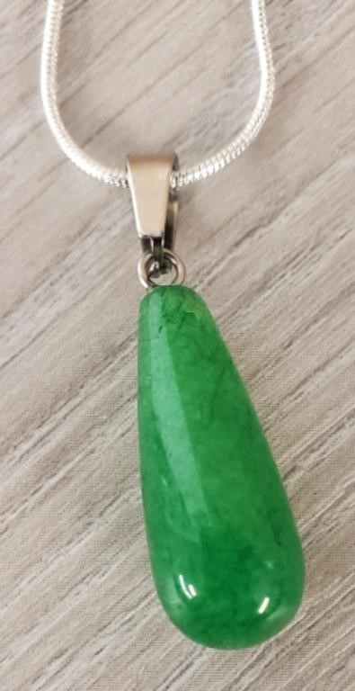 Green Jade Waterdrop Gemstone Necklace