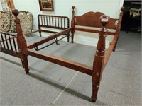 Antique full sized bed