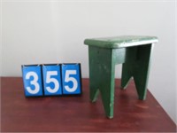 SMALL GREEN STOOL