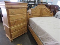 Made in Montana USA Gentleman Classic Oak Bedroom