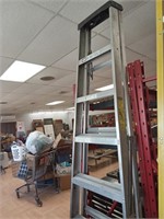 >Keller 8 ft aluminum ladder
