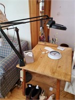 Wood End Table Fly Tying Station Set-up