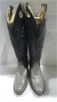 Size 5 B cowboy boots