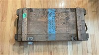 VINTAGE AMMUNITION BOX WITH ROPE HANDLES