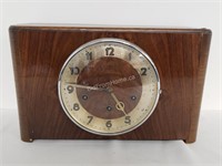 MANTEL CLOCK