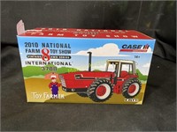 Case IH International 3788 tractor, 1/32 scale,