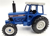 1994 ERTL BigFarm Ford 8630 4WD Blue Tractor 1/32