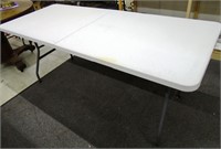 6' Plastic Folding Table