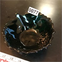 Dark green leaf glass bowl