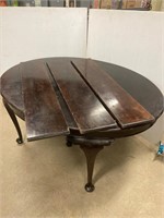 Antique table. 5ft x 4ft x 28” H, 3 - 9.5" Leaves