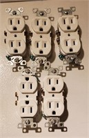 5 New 15 Amp Receptacles Hospital Grade White