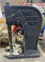 Dake 1-1/2 Ton Arbor Press, 38in