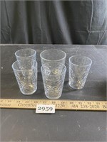 Glasses of Some Sort has P on the bottom