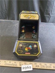 Small Pac-Man Arcade Game - not tested