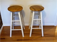 Lot of 2 bar stools