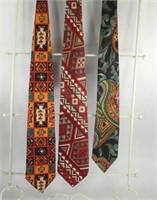 VINTAGE NECKTIES IN EARTHY COLORS