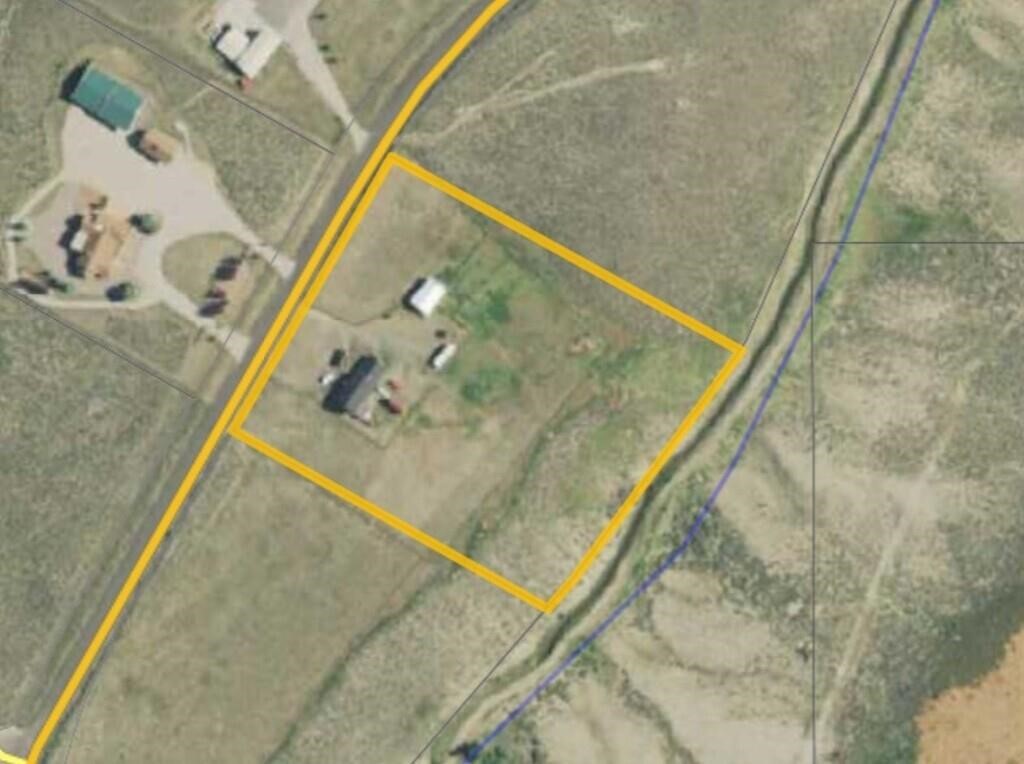 Carter View Ranches Lot 2 House/ Barn (5 AC)