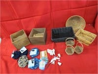 Baskets & assorted household décor lot.