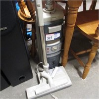 ELECTROLUX 2100 CANNISTER VAC W/ POWER HEAD
