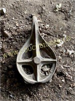 12 in industrial cast iron pulley