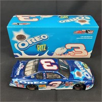 Oreo Dale Earnhardt Jr. 1:24 Diecast Car